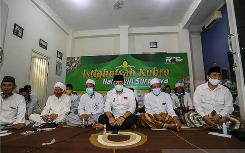  9 Kiai Bergantian Doakan Eri Cahyadi Menangkan Pilkada Surabaya 2020