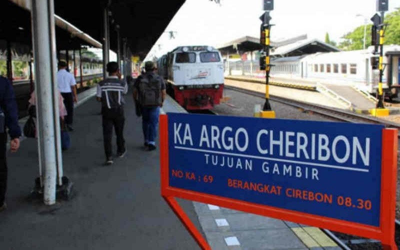  KA Argo Cheribon Layani Rute Cirebon-Jakarta Selama Desember