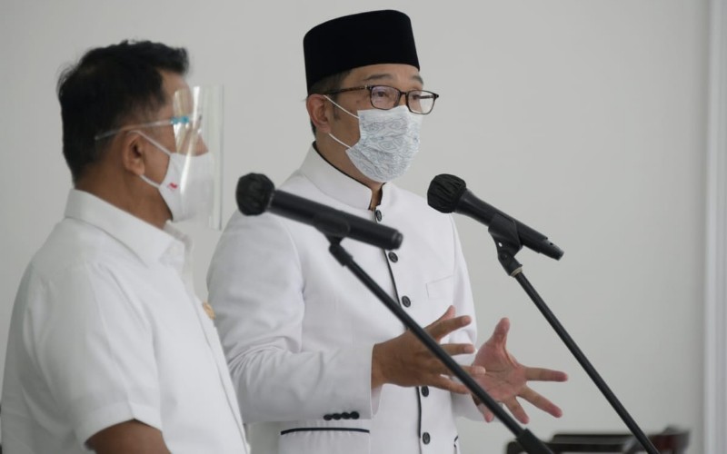  Ridwan Kamil Minta Vaksinasi Digelar di Gedung Besar