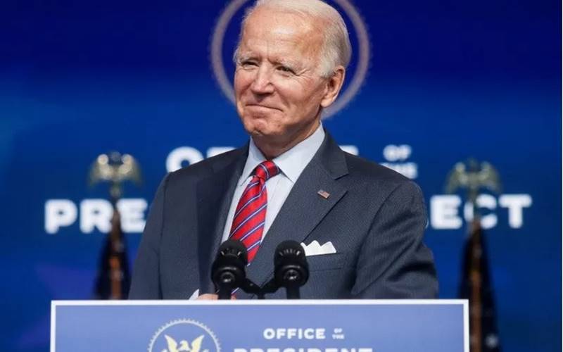 Presiden Amerika Serikat terpilih Joe Biden berbicara tentang ekonomi dan laporan kerja Amerika Serikat terakhir tahun 2020 di kantor pusat transisi di Wilmington, Delaware, Amerika Serikat, Jumat (4/12/2020)./Antara-Reuters