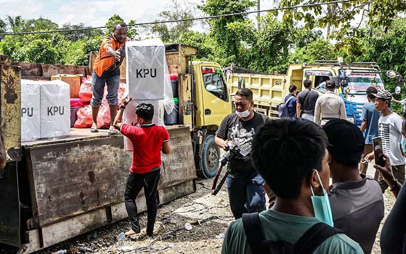  Distribusi Logistik Pilkada Serentak di Kabupaten Keerom Papua