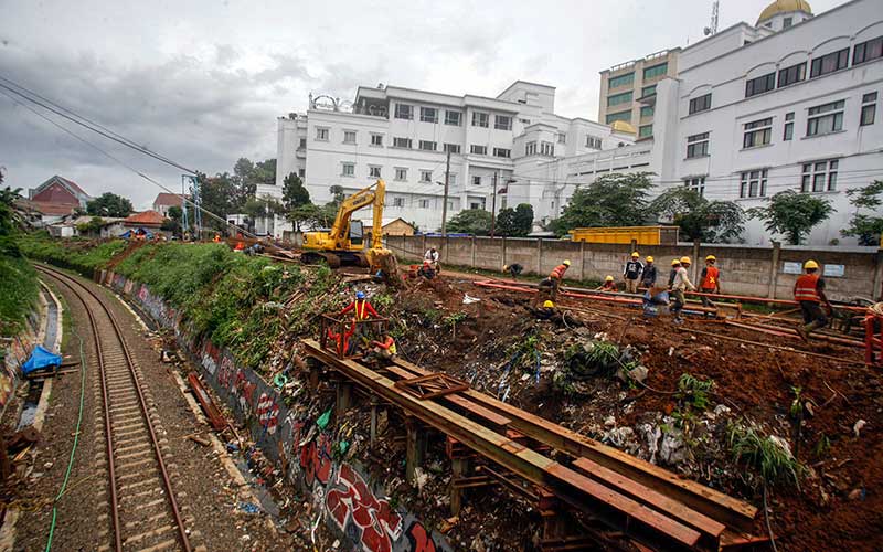  Proyek Pembangunan Jalur Rel Ganda Kereta Api Bogor-Sukabumi Akan Selesai Pada Agustus 2021