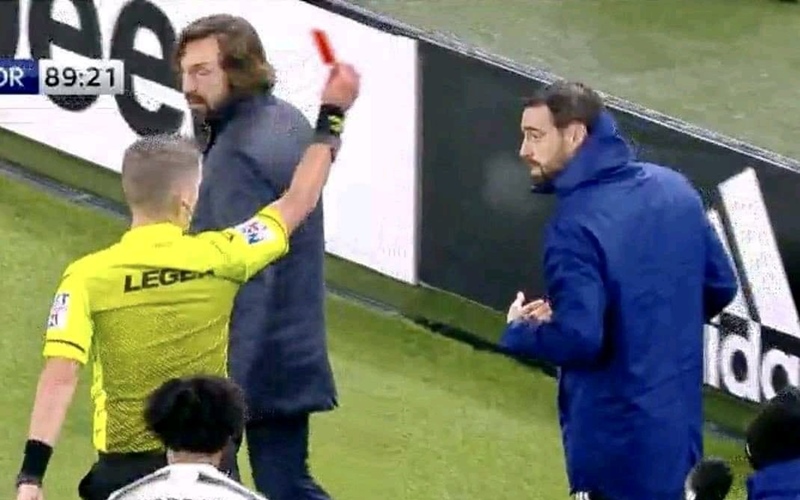Carlo Pinsoglio dikartu merah wasit di laga Juventus vs Torino