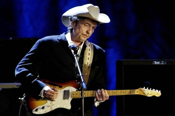  Wow, Bob Dylan Jual Hak Cipta Seluruh Lagunya