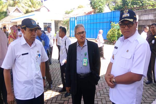 Istri Tak Ikut Mencoblos, Cawalkot Depok Pradi Supriatna Didampingi Putrinya