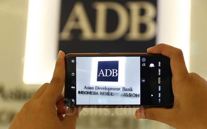  Vaksin Telah Tiba, ADB Turunkan Proyeksi Ekonomi RI 2020 Jadi -2,2 Persen 