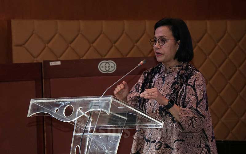 Menteri Keuangan Sri Mulyani Indrawati memberikan pemaparan dalam seminar Indonesia Economic & Investment Outlook 2020 di Jakarta, Senin (17/2/2020). Bisnis/Himawan L Nugraha