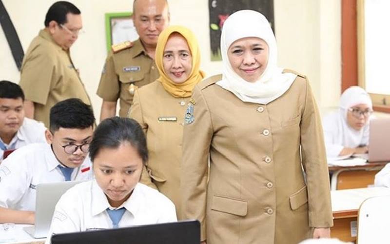  UPDATE COVID-19: Bu Khofifah, Angka Kematian Jatim Paling Banyak Hari Ini