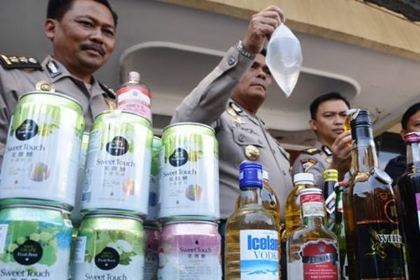 Polres Tual Maluku Gagalkan Penyelundupan 2,8 ton Miras Tradisional Jenis Sopi