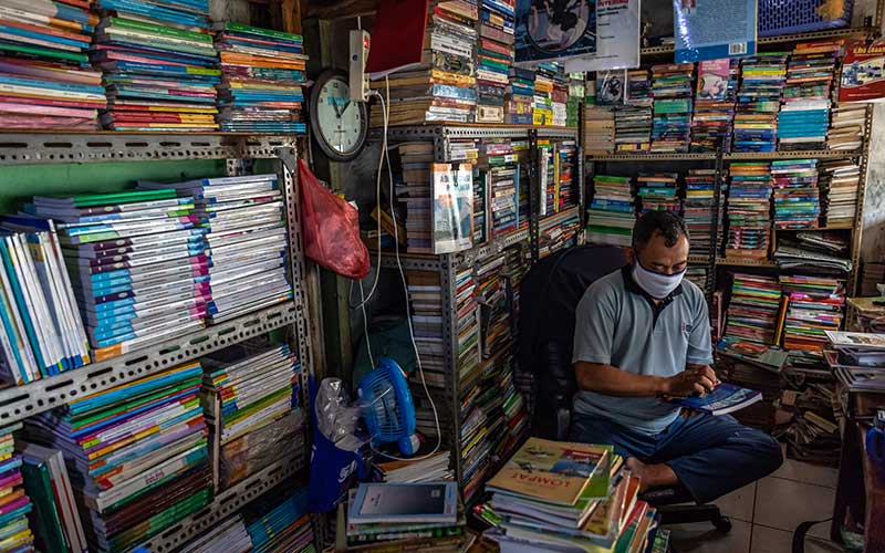  Penjualan Buku Bekas Menurun Hingga 80 Persen