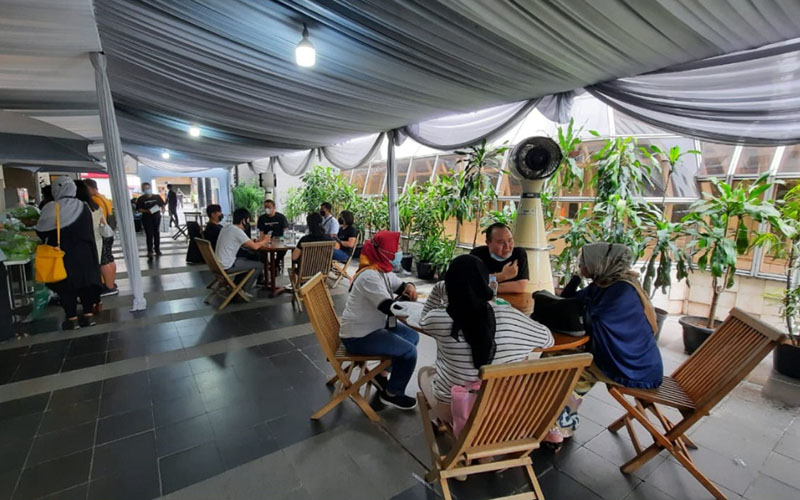  Skandinavia Apartment Gelar Year End Bazaar Buah & Sayuran