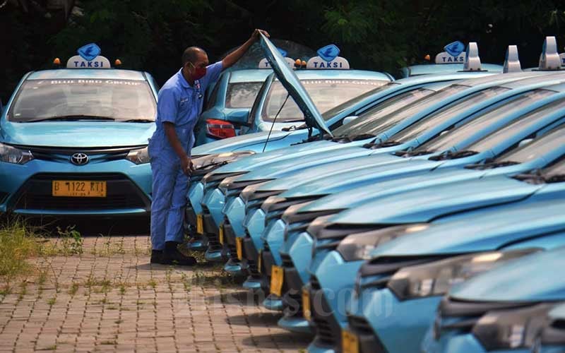  Penjualan Eks Taksi Blue Bird Mencapai 500 Mobil Setiap Bulan