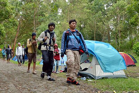  TREN : Naik Gunung Tak Lagi Wah