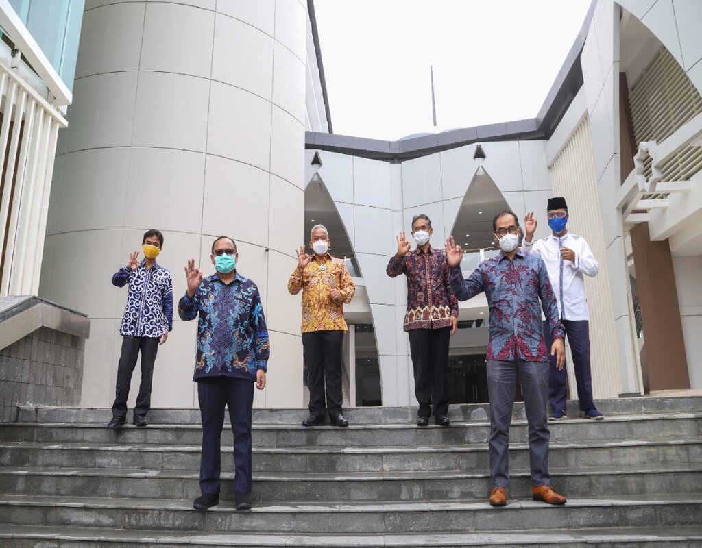  Rektor UGM Apresiasi Pelindo III atas Hibah Bantuan Pembangunan Masjid Mardliyyah Islamic Centre