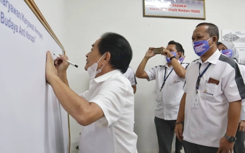  Bank Jateng Cabang Banjarnegara Kampanyekan Antikorupsi