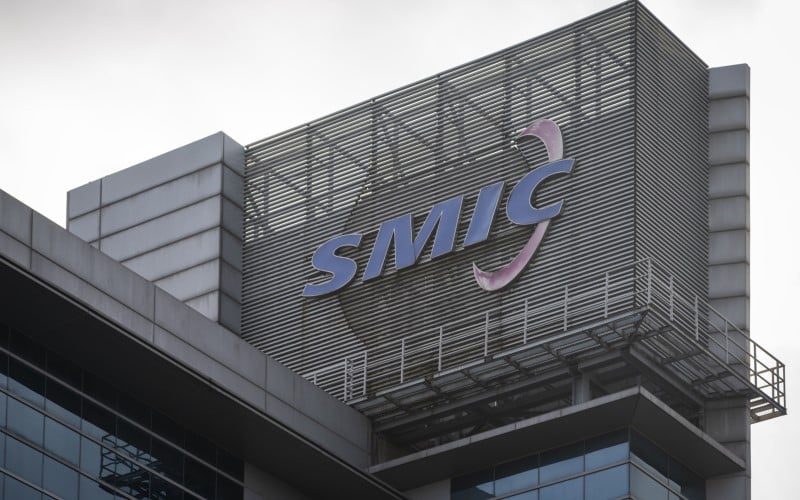  BLOKADE PERUSAHAAN TEKNOLOGI CHINA   : Masuk Daftar Hitam AS, Saham SMIC Anjlok