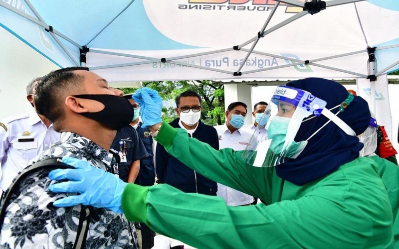  Sulsel Sediakan Pemeriksaan Rapid Test Antigen Gratis Bagi Penumpang Bandara dan Pelabuhan