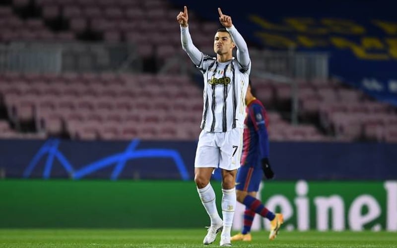  Begini Cara Ronaldo dan Keluarga Rayakan Natal