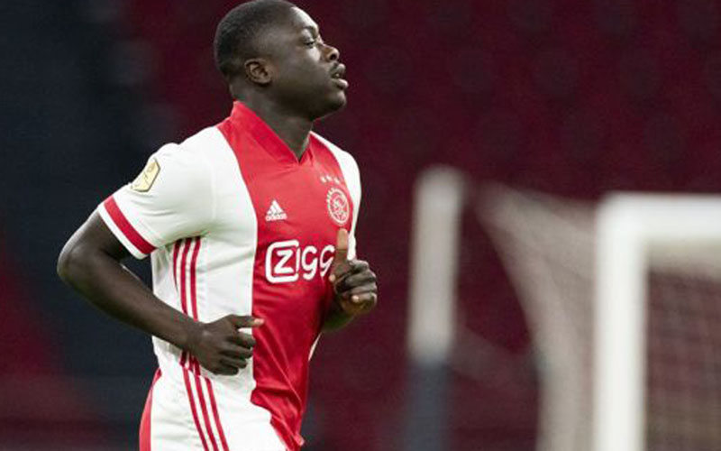  Talenta Muda Ajax Brian Brobbey Diarahkan Menuju Milan