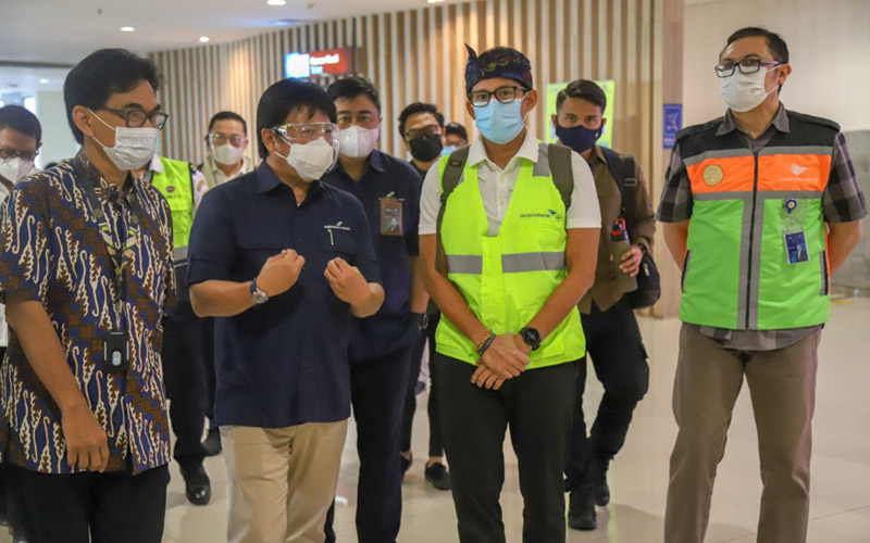  Begini Aksi Blusukan Menparekraf Sandiaga Uno di Bali