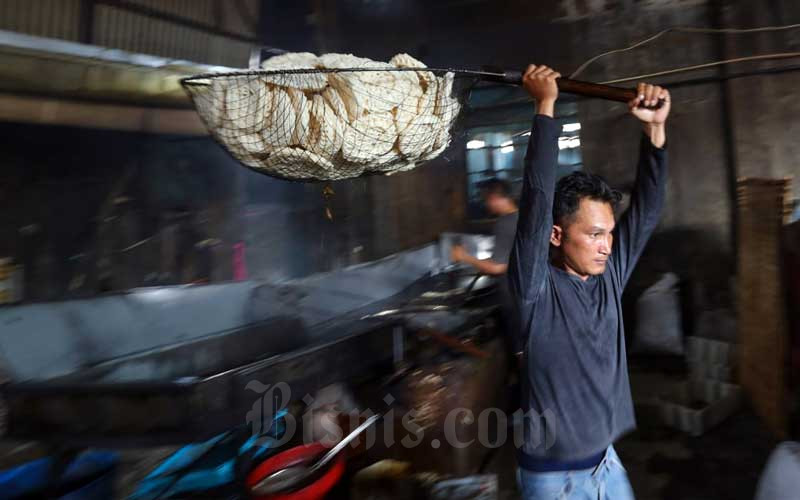  Pemerintah Akan Tingkatkan Plafon KUR pada 2021 Menjadi Rp253 Triliun