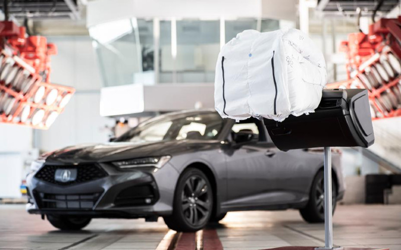  Airbag Acura TLX Diklaim Mampu Kurangi Trauma Kepala Akibat Benturan