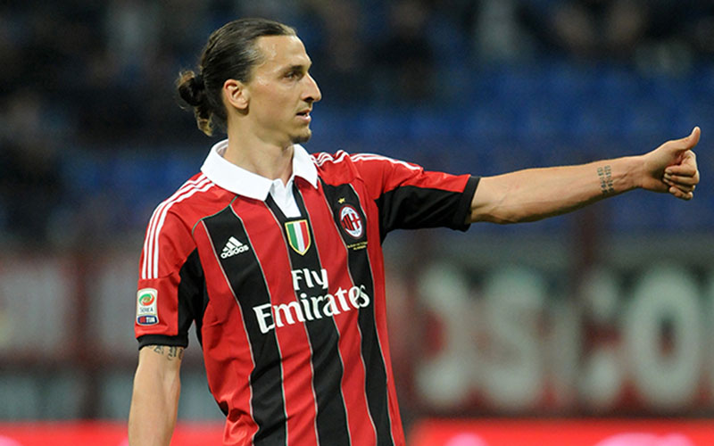  Zlatan Ibrahimovic Diprediksi Kembali Bermain Saat Milan ke Sardinia