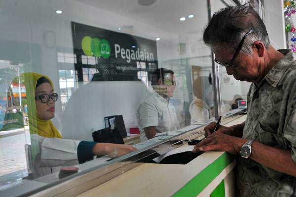   PROSPEK KEUANGAN MIKRO: 2021, Jasa Gadai Laris Manis