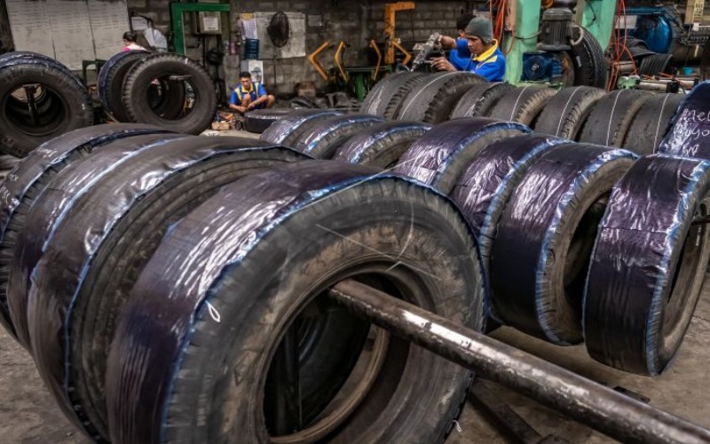  PEMULIHAN EKONOMI GLOBAL : Industri Karet Bergeliat