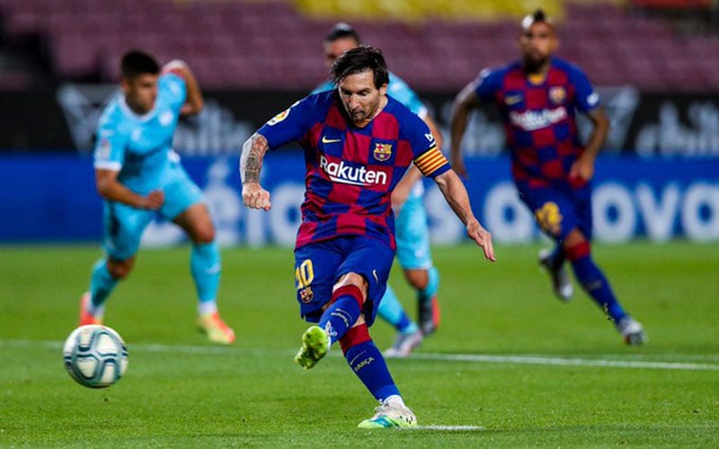  Lionel Messi Cetak 2 Gol, Barcelona Naik ke Posisi Kedua La Liga