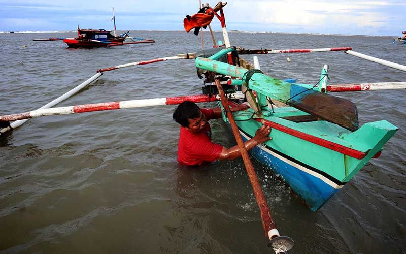  Nalayan Tidak Bisa Melaut Karena Gelombang Tinggi