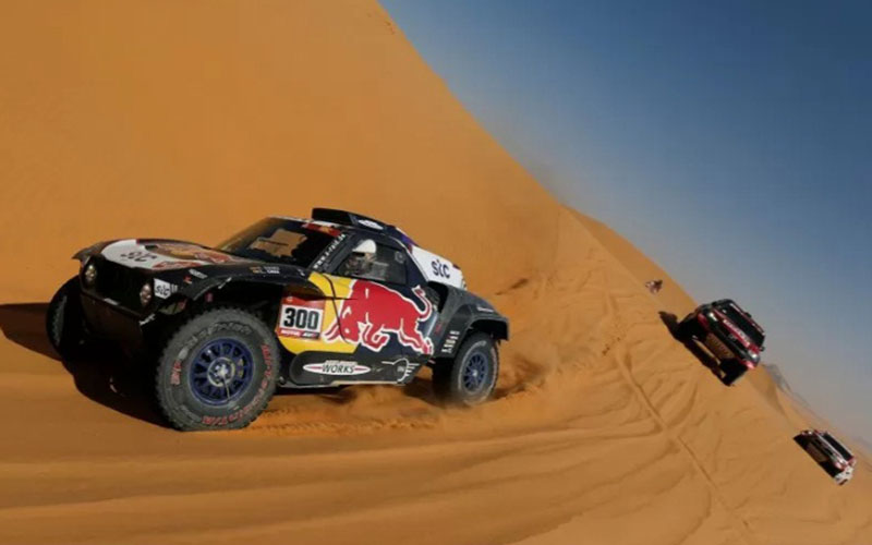  Carlos Sainz & Lucas Cruz Kembali Finis Tercepat Etape Reli Dakar