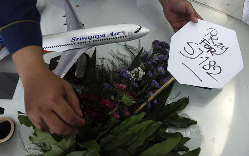  Solidaritas Warga Solo Bagi Para Korban Kecelakaan Pesawat Sriwijaya Air SJ182