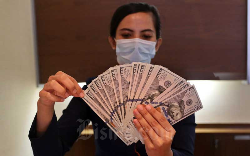  Dolar AS Tembus 90, Rupiah Makin Terpukul