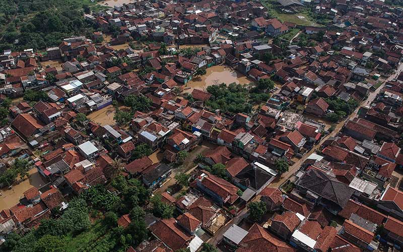  Sungai Citarum Meluap, Sejumlah Kawasan di Bandung Terendam Banjir