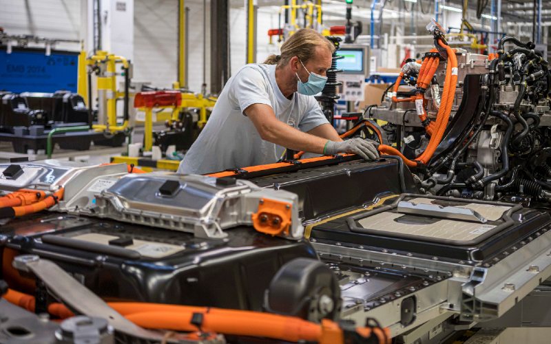  Mobil Listrik Melejit, Volvo Cars Tambah Kapasitas Pabrik Ghent