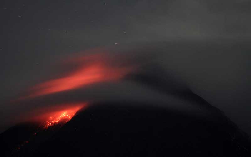  Lagi! Merapi Keluarkan Guguran Lava Pijar