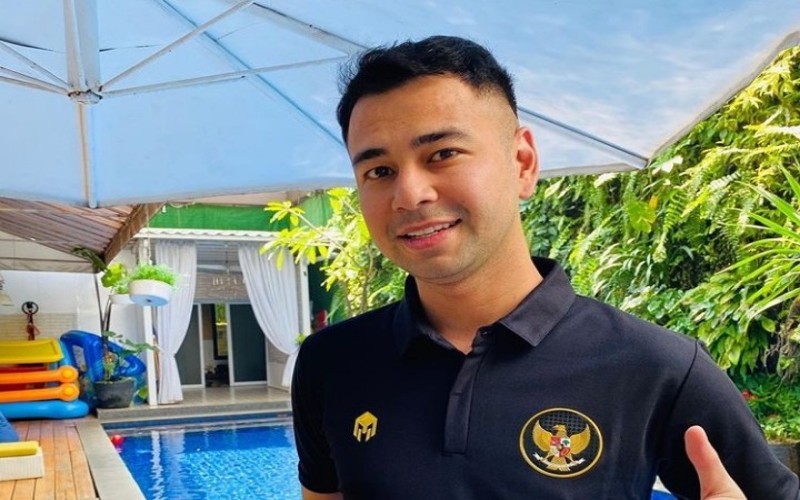  Keluyuran di Cafe, Raffi Ahmad Banjir Kritikan Netizen