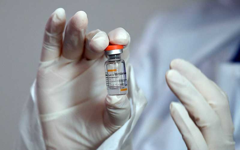  Tenaga Kesehatan Mulai Disuntik Vaksin Covid-19