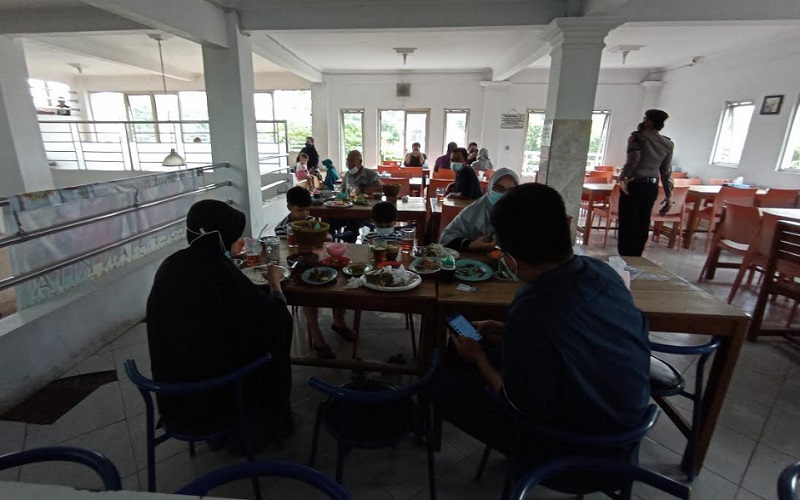  Langgar PPKM, 3 Restoran di Cirebon Terancam Ditutup 