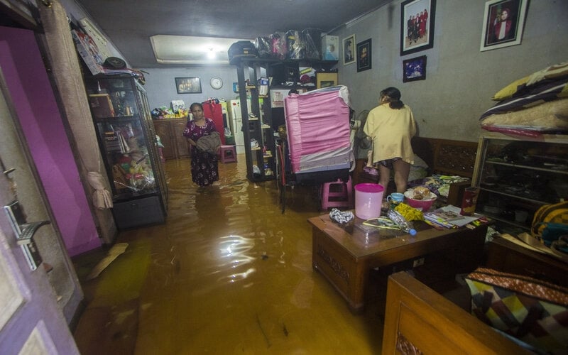  Banjir Meninggi di Kalsel, Ribuan Warga Kembali Mengungsi