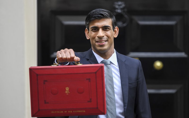  Menkeu Inggris Rishi Sunak Rencanakan Stimulus Senilai £500 per Jiwa