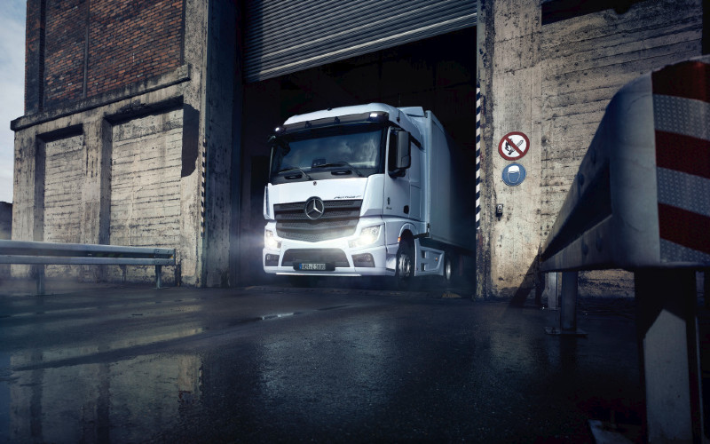  Mercedes Benz Luncurkan Actros F Baru