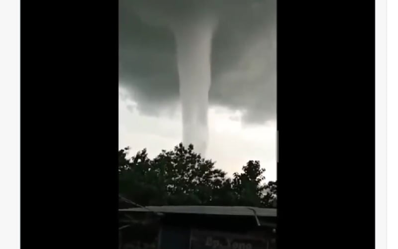  Heboh Puting Beliung Mirip Tornado Terjang  Wonogiri, Begini Penjelasan  BMKG