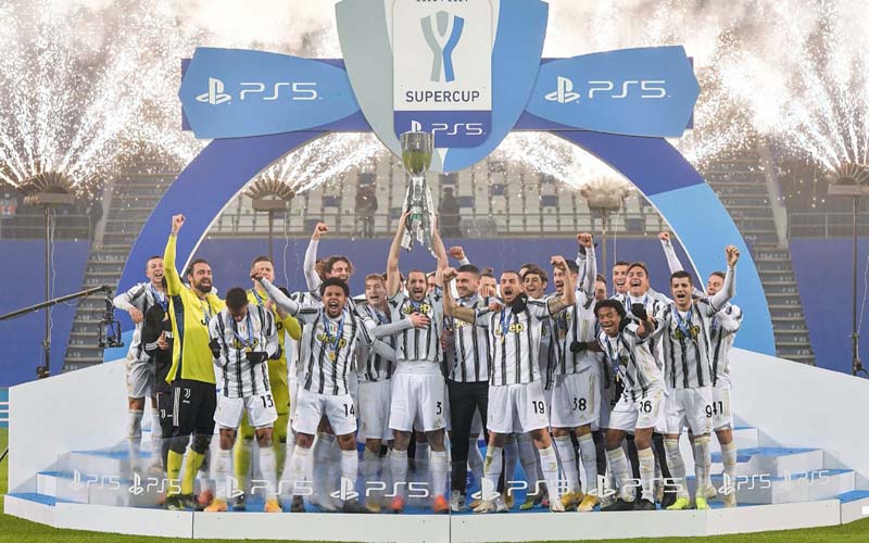  Juventus Taklukkan Napoli, Rebut Supercoppa Italiana