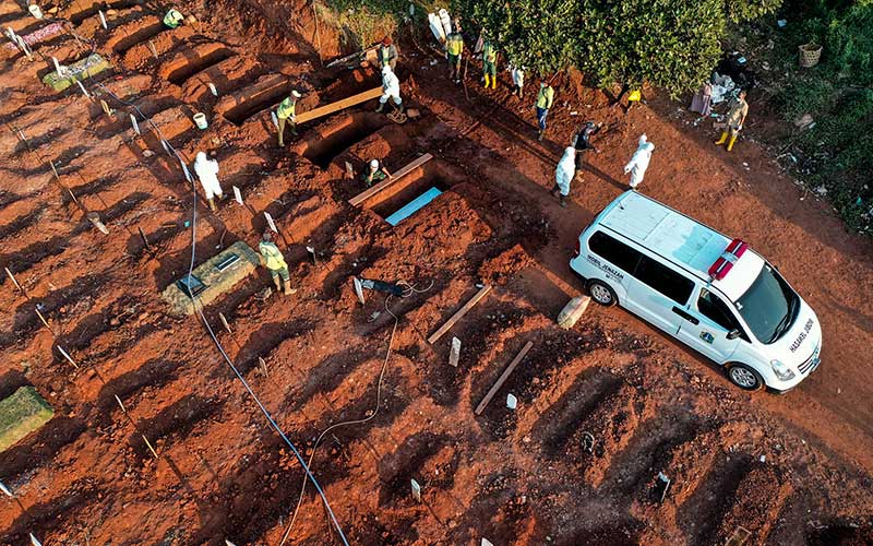  Baru 10 Hari, Tersisa 79 Petak Makam Covid-19 di TPU Srengseng Sawah