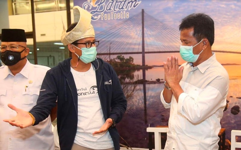  Kunjungi Batam, Sandiaga Tinjau Prokes dan Berdialog dengan Pelaku Pariwisata