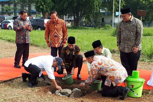  Operasional Universitas Islam Internasional Indonesia Diminta Tak Molor Lagi