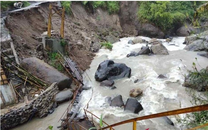  Imbas Longsor Cianjur, Pemkab Bakal Bangun Jembatan Gantung