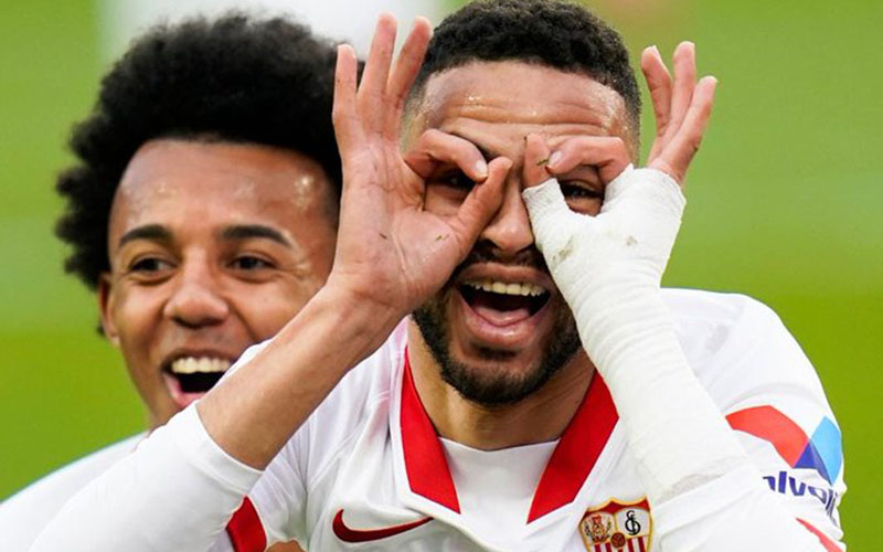  Youssef En-Nesyri Hattrick, Sevilla Gusur Barcelona di Klasemen La Liga